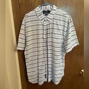 Grayers short sleeve button up shirt